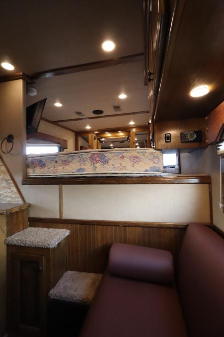 Used 2016 Sundowner 3 Horse LQ Trailer