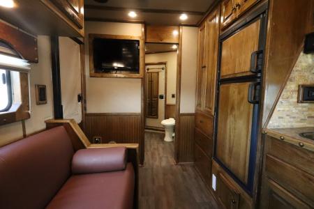 Used 2016 Sundowner 3 Horse LQ Trailer