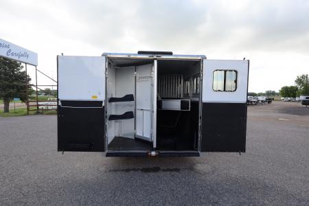 Used 2016 Sundowner 3 Horse LQ Trailer