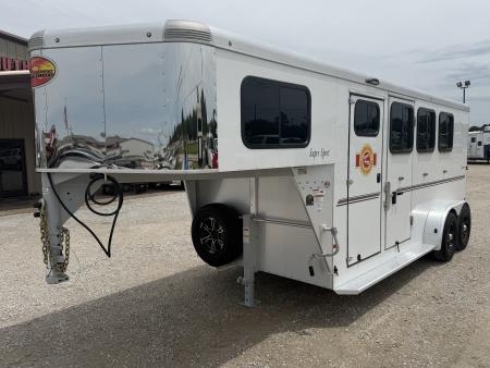 New 2025 Sundowner 3 Horse Gooseneck Horse Trailer