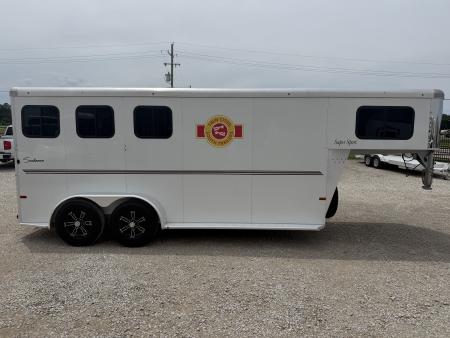 New 2025 Sundowner 3 Horse Gooseneck Horse Trailer