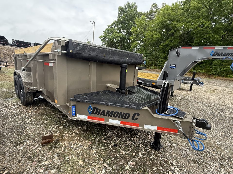 New 2026 Diamond C LPT 207 14’ Dump Trailer, PACESETTER EDITION, HYD JACK, HEAVY FENDERS, 32” SIDES