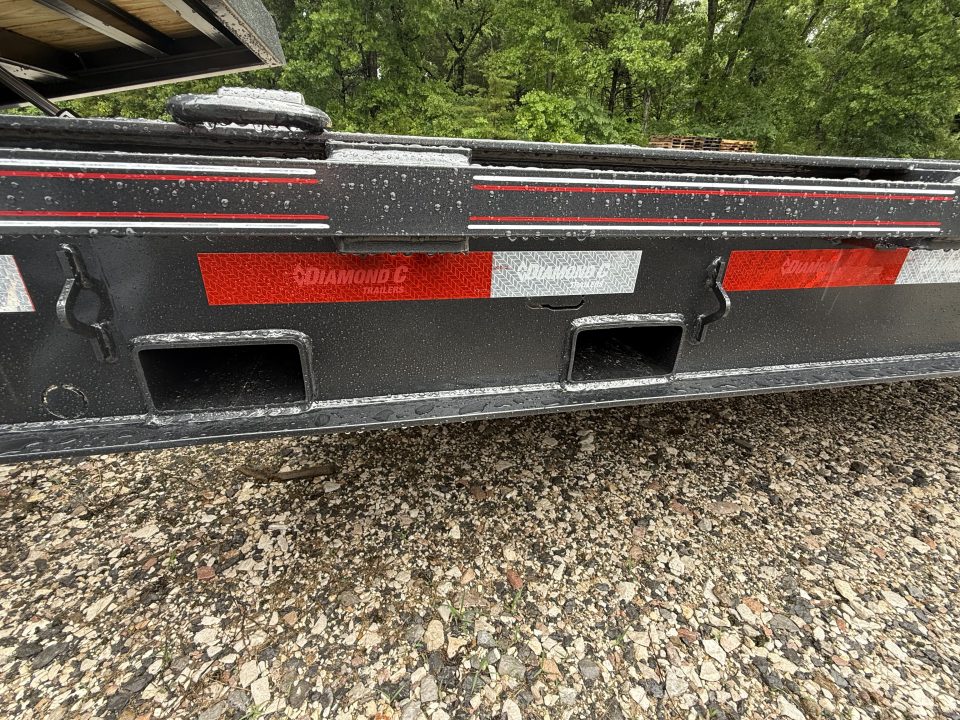 New 2026 Diamond C HDT 210 24’ Tilt Trailer, PACESETTER EDITION, HYD JACK, 23K GVWR FORK HOLDERS, HEAVY FENDERS