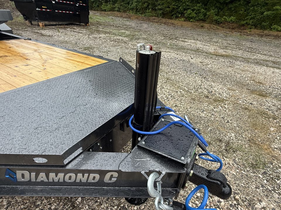 New 2026 Diamond C HDT 210 24’ Tilt Trailer, PACESETTER EDITION, HYD JACK, 23K GVWR FORK HOLDERS, HEAVY FENDERS