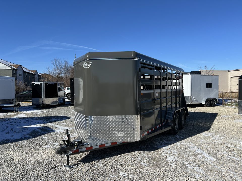 New 2027 Valley Trailers 3800 STD 3H Slant Horse Trailer
