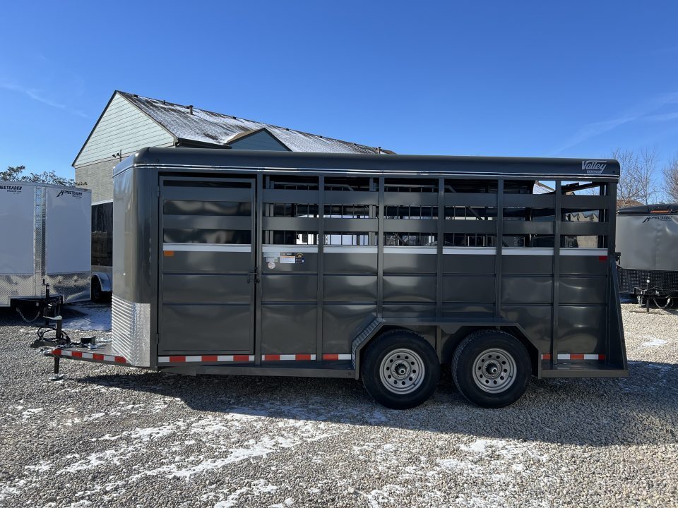 New 2027 Valley Trailers 3800 STD 3H Slant Horse Trailer