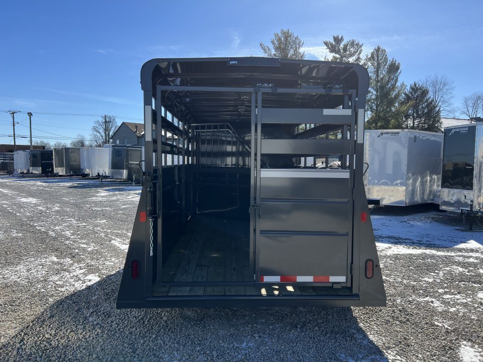New 2027 Valley Trailers 3800 STD 3H Slant Horse Trailer