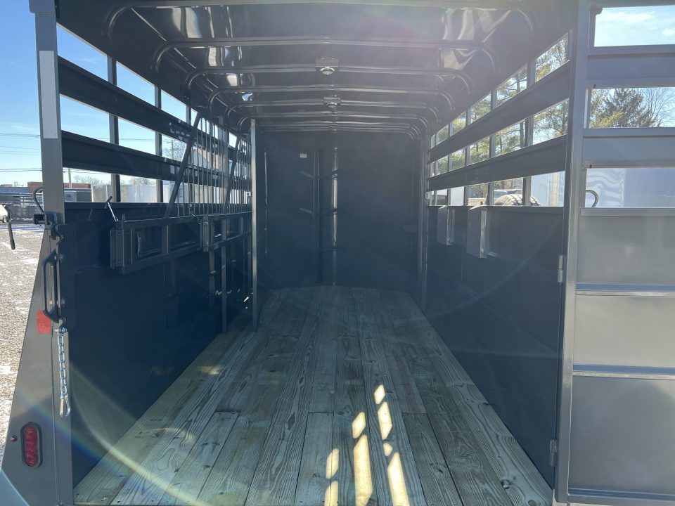 New 2027 Valley Trailers 3800 STD 3H Slant Horse Trailer