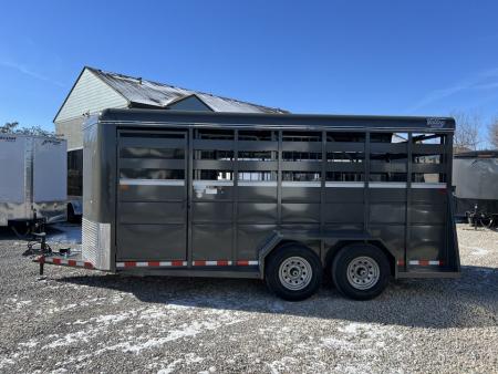 New 2027 Valley Trailers 3800 STD 3H Slant Horse Trailer