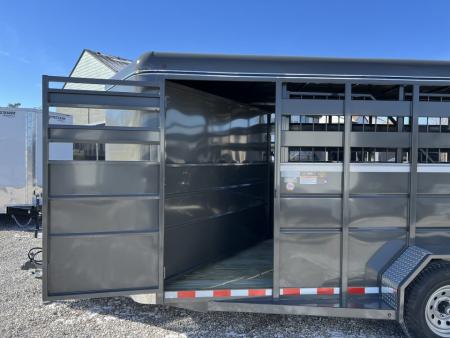 New 2027 Valley Trailers 3800 STD 3H Slant Horse Trailer