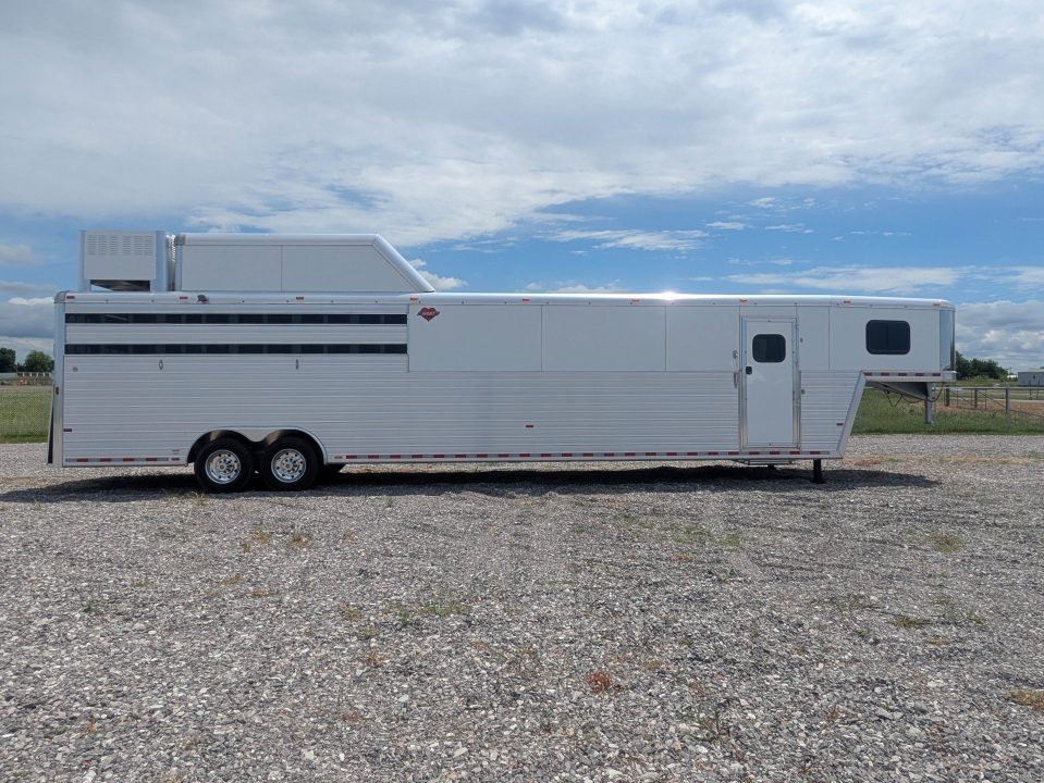 New 2026 Hart Trailer L24G LQ Horse Trailer