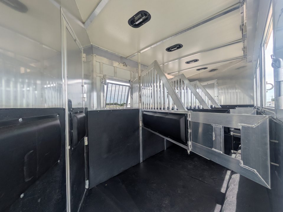 New 2026 Hart Trailer T4HG 14' LQ Horse Trailer