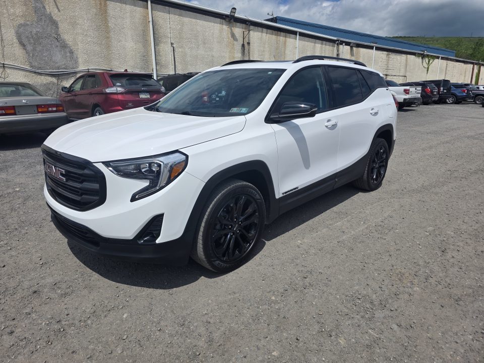 Used 2021 GMC TERRAIN SLT SUV