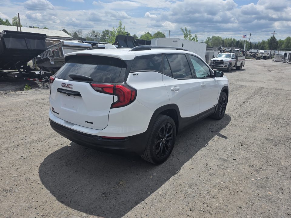 Used 2021 GMC TERRAIN SLT SUV