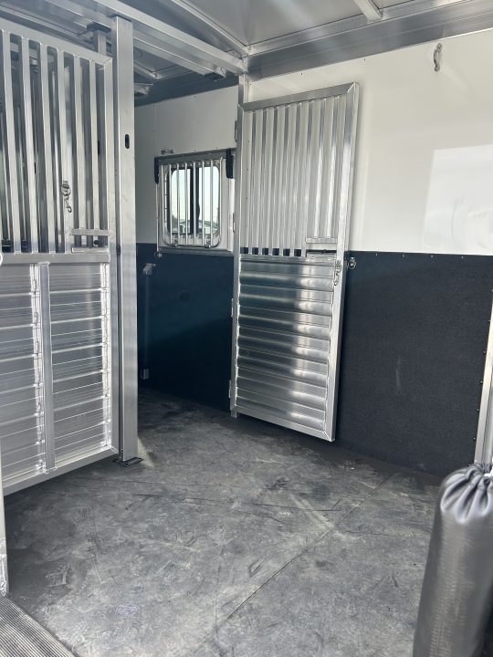 New 2026 4-Star Trailers 2+1 Horse Trailer