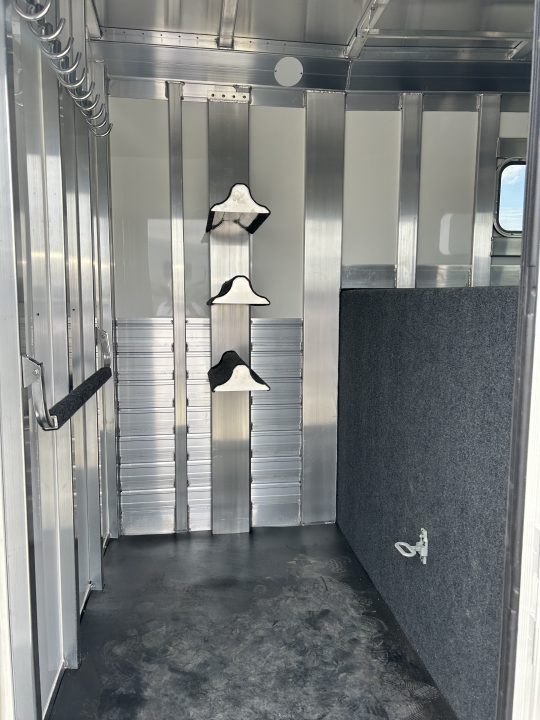 New 2026 4-Star Trailers 2+1 Horse Trailer