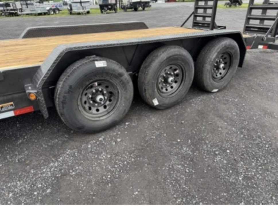 New 2026 Load Trail CH8322073MX_59213 Car Hauler