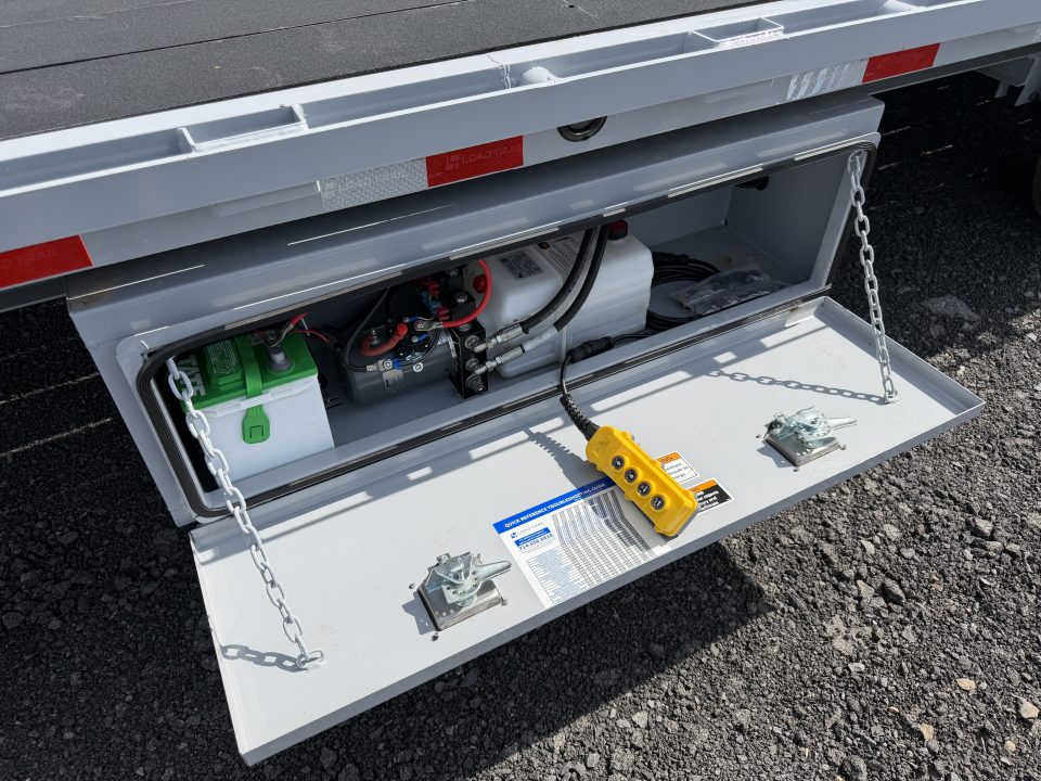New 2026 Load Trail GE0228082_103429 Tilt Trailer