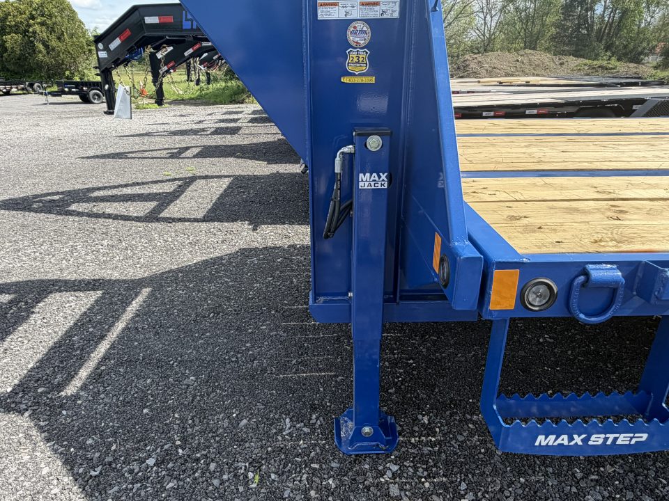 New 2026 Load Trail GT0232122_102629 Tilt Trailer