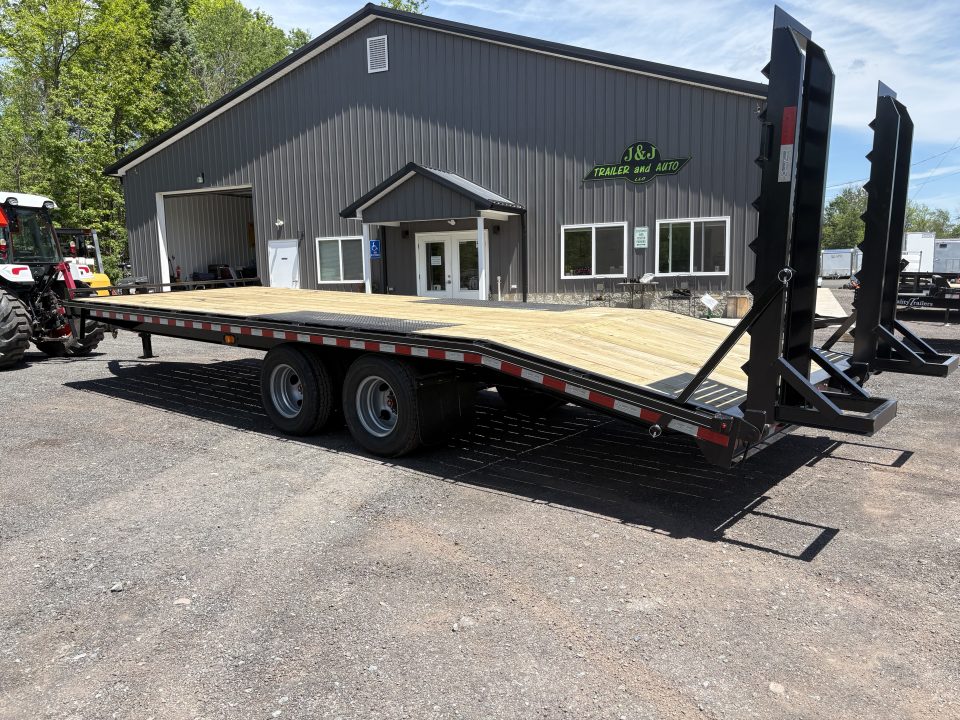 New 2026 Quality Trailers 25' 25K Dually Tandem Deckover Trailer