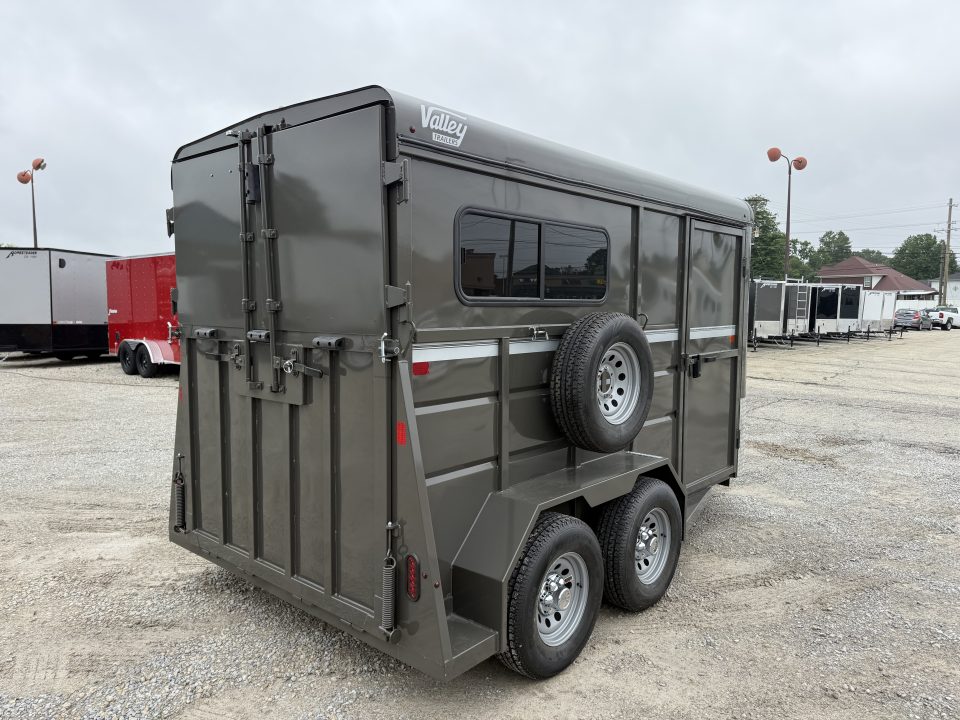 New 2027 Valley Trailers 2 HORSE STRAIGHT LOAD w/ RAMP