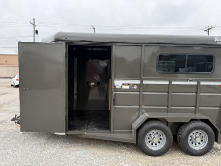 New 2027 Valley Trailers 2 HORSE STRAIGHT LOAD w/ RAMP