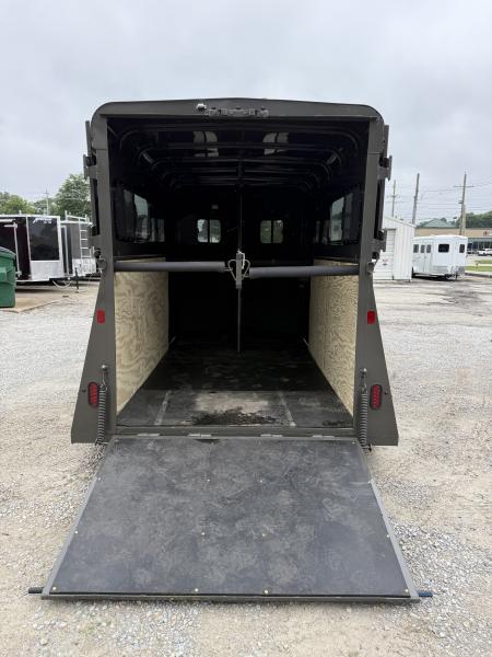 New 2027 Valley Trailers 2 HORSE STRAIGHT LOAD w/ RAMP
