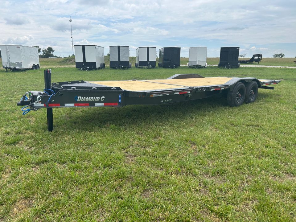 New 2026 Diamond C 102x24 Tandem 23K Pro Tilt w/ Drive Over Fenders, Hydraulic Jack, & Solar Charger