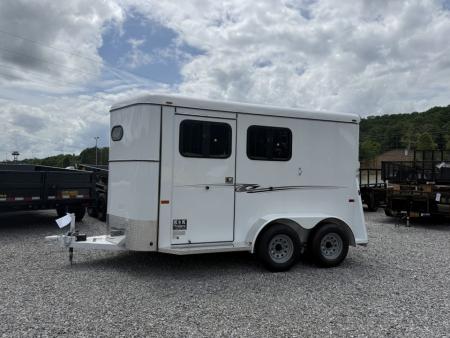 New 2026 Bee 2 HORSE SLANT Stock / Stock Combo Trailer