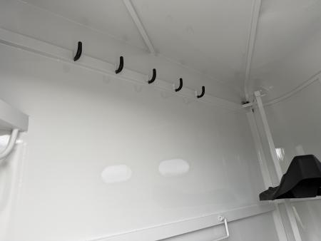 New 2026 Bee 2 HORSE SLANT Trailer
