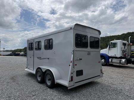 New 2026 Bee 3 HORSE SLANT Stock / Stock Combo Trailer