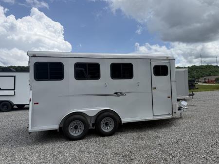 New 2026 Bee 3 HORSE SLANT Stock / Stock Combo Trailer