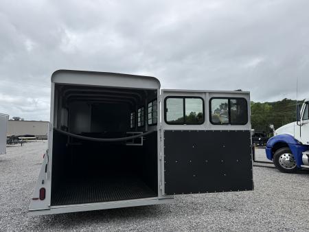 New 2026 Bee 3 HORSE SLANT Stock / Stock Combo Trailer