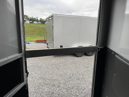 New 2026 Bee 3 HORSE SLANT Stock / Stock Combo Trailer