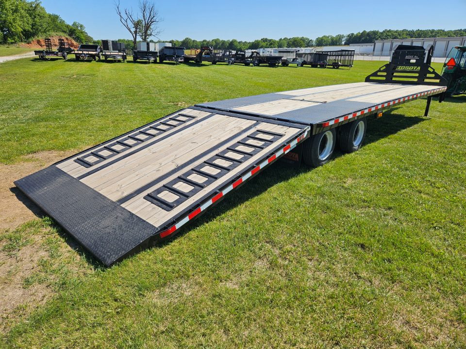 Used 2020 Midsota 102X36 TANDEM DUAL GOOSENECK W/12K AXLES 17.5" 16PLY HYDROTAIL W/HYDROJACKS