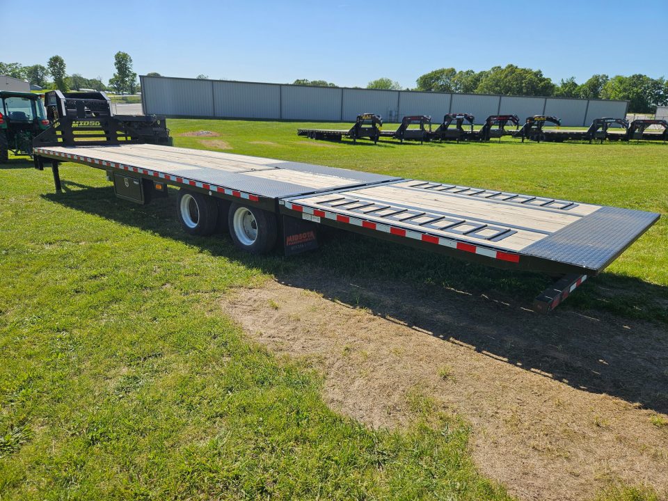 Used 2020 Midsota 102X36 TANDEM DUAL GOOSENECK W/12K AXLES 17.5" 16PLY HYDROTAIL W/HYDROJACKS