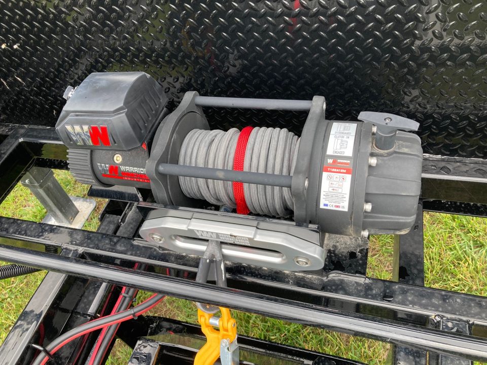 New 2026 MAXX-D 83x14 TANDEM 15.4K GN ROLL OFF W/ 22K WINCH, POWER TARP & WIRELESS REMOTE Roll Off