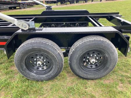 New 2026 MAXX-D 83x14 TANDEM 15.4K GN ROLL OFF W/ 22K WINCH, POWER TARP & WIRELESS REMOTE Roll Off