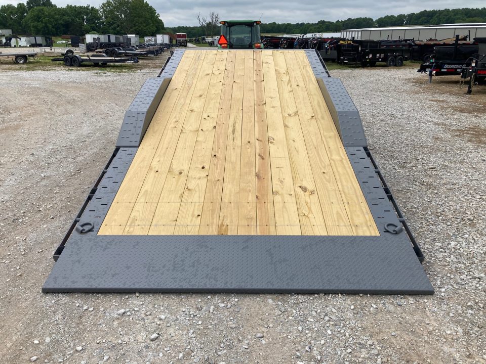 New 2026 Diamond C Trailers 102X24 TANDEM 20K TILT W/ 6' STATIONARY DECK, 18' TILT DECK W/ POWER OPTION, DRIVE OVER FENDERS & HYDROJACK Tilt Trailer