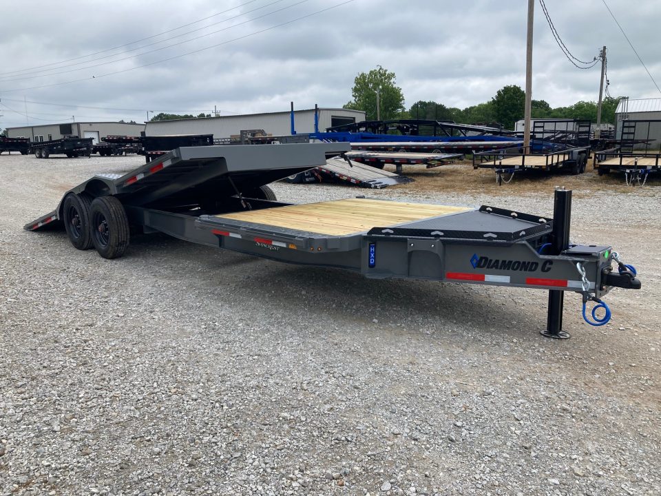 New 2026 Diamond C Trailers 102X24 TANDEM 20K TILT W/ 6' STATIONARY DECK, 18' TILT DECK W/ POWER OPTION, DRIVE OVER FENDERS & HYDROJACK Tilt Trailer