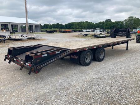 Used 2019 Elite Trailers 102X30 TANDEM 22.5K GN W/ 2 FLIP OVERS, CENTER POPUP & HYDROJACKS Flatbed Trailer