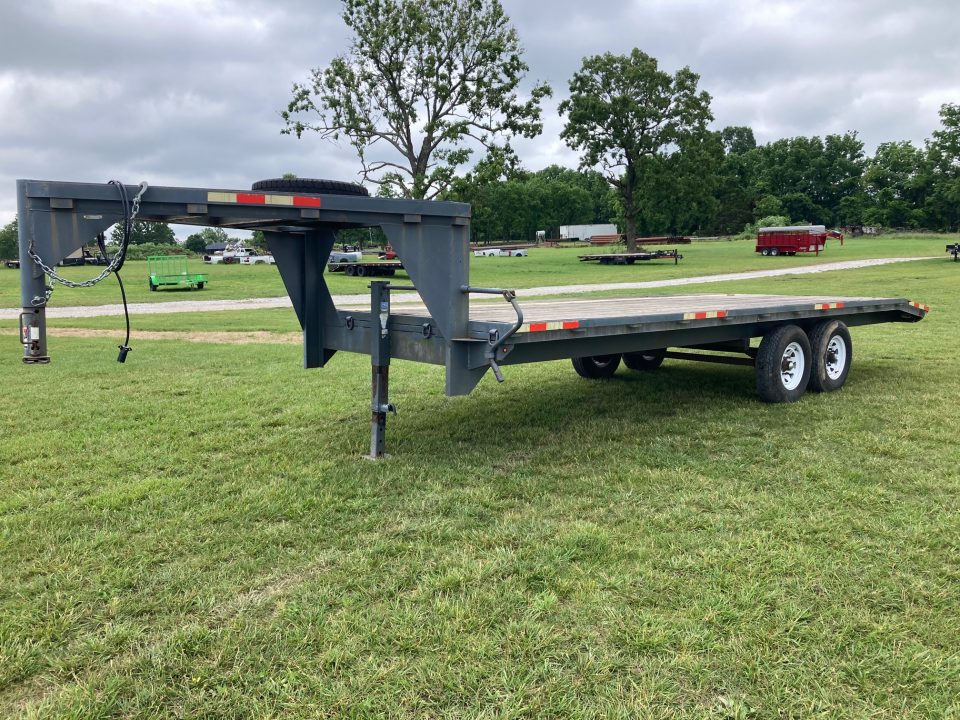 Used 1981 Homemade 102X22 TANDEM 14K GN W/ 2' DOVE & NO RAMPS Flatbed Trailer