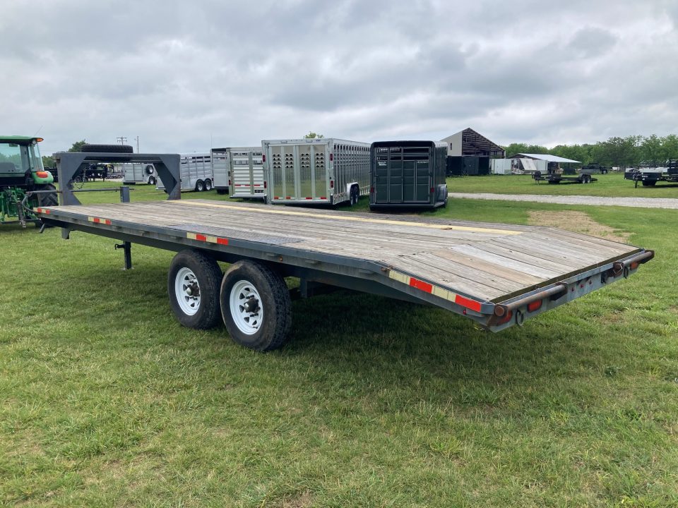 Used 1981 Homemade 102X22 TANDEM 14K GN W/ 2' DOVE & NO RAMPS Flatbed Trailer