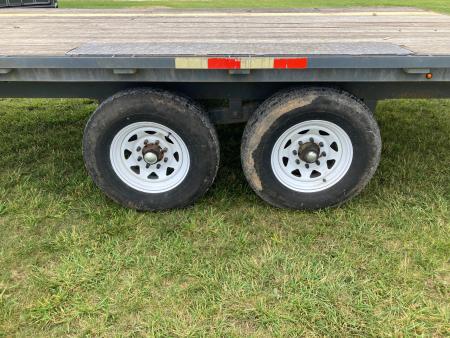 Used 1981 Homemade 102X22 TANDEM 14K GN W/ 2' DOVE & NO RAMPS Flatbed Trailer