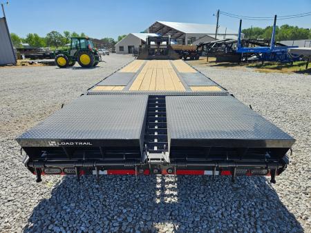 New 2026 Load Trail 102X32 TANDEM LO-PRO GOOSENECK W/ 12K AXLES MAX RAMPS & 14PLY