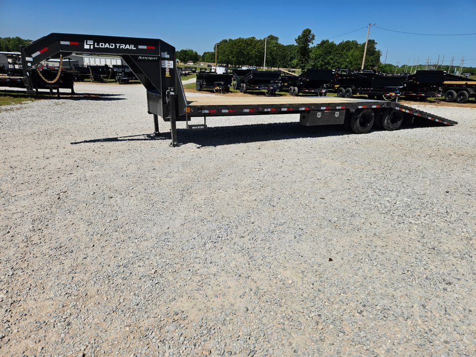New 2026 Load Trail 102X32 TANDEM LO-PRO GOOSENECK W/10K AXLES 12' HYDROTAIL & HYDROJACKS