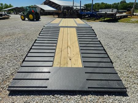 New 2026 Load Trail 102X32 TANDEM LO-PRO GOOSENECK W/10K AXLES 12' HYDROTAIL & HYDROJACKS