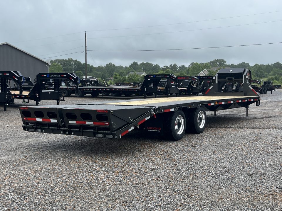 New 2027 MAXXD Gooseneck Flatbed Trailer | 102" x 30' 30K GVWR