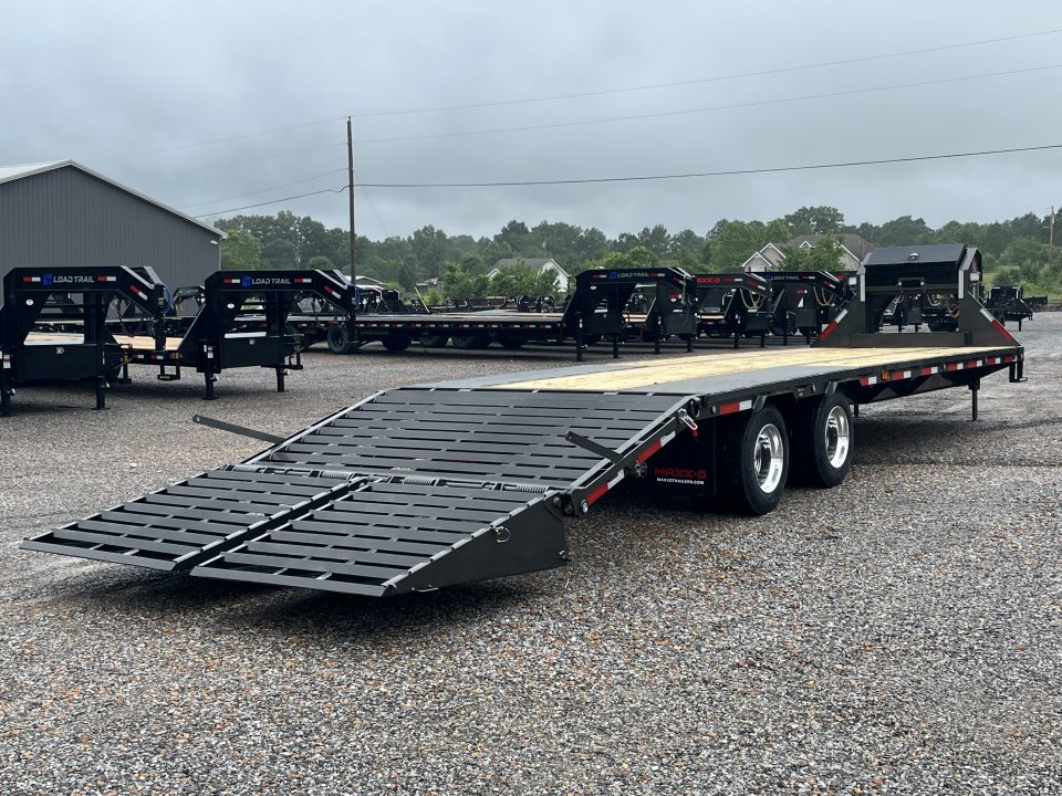 New 2027 MAXXD Gooseneck Flatbed Trailer | 102" x 30' 30K GVWR