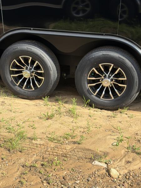 New 2026 ITI Cargo 8.5 X 24 XE Flat Top V-Nose Car Hauler 10K ( Composite  Black/Black Trim )